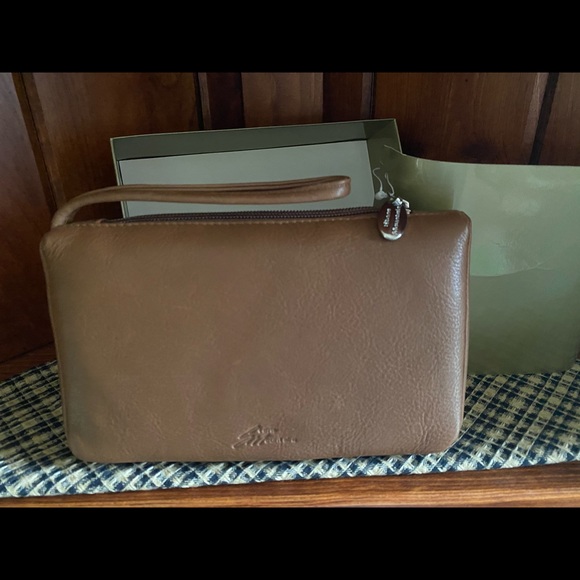 Stone Mountain Accessories Handbags - Stone Mountain wristlet/wallet